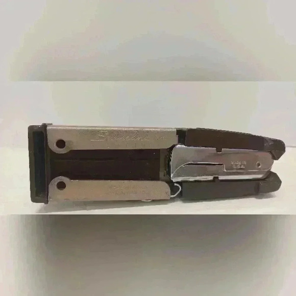 Vintage Swingline 95  Solid Stapler - Picture 6 of 10